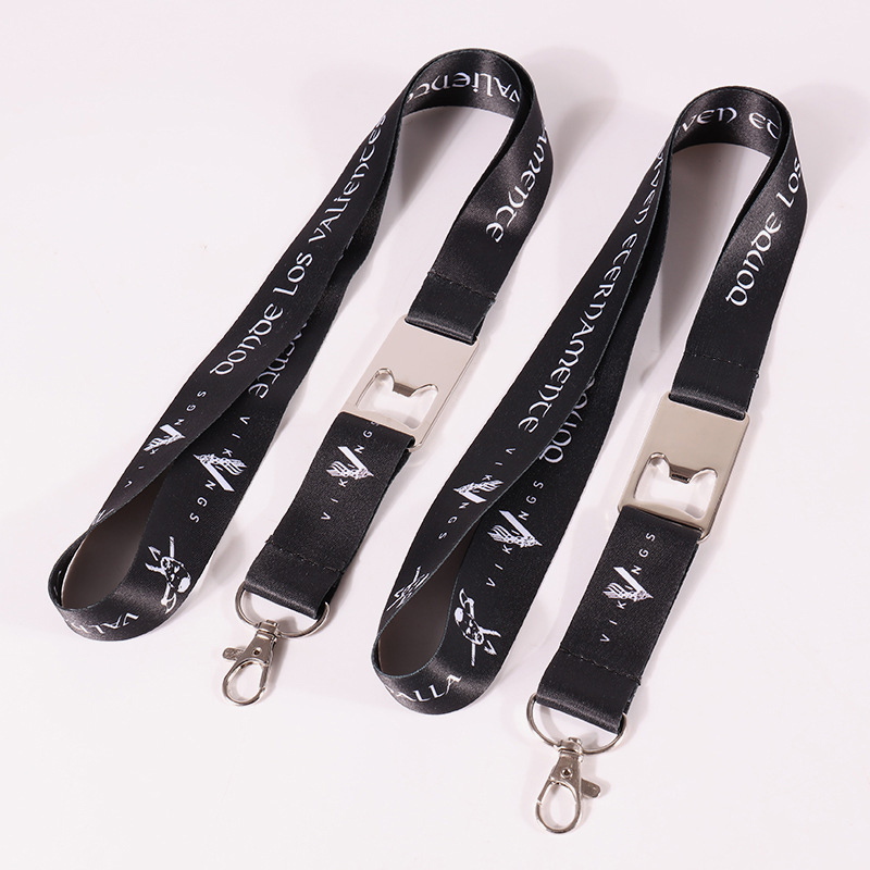 	Lanyards con abridor y logo