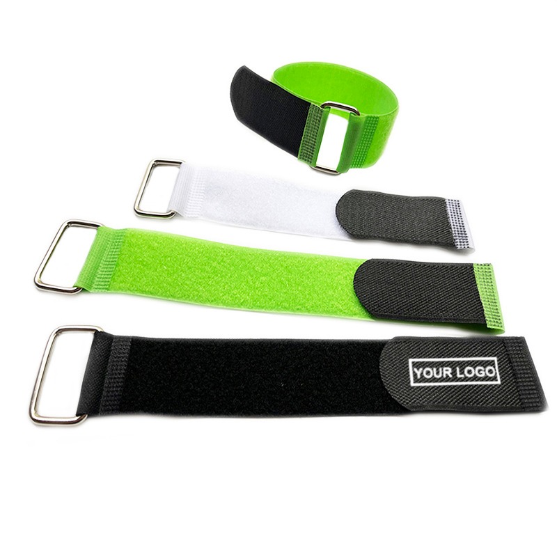 	Correas de velcro con ojal metálico con logo