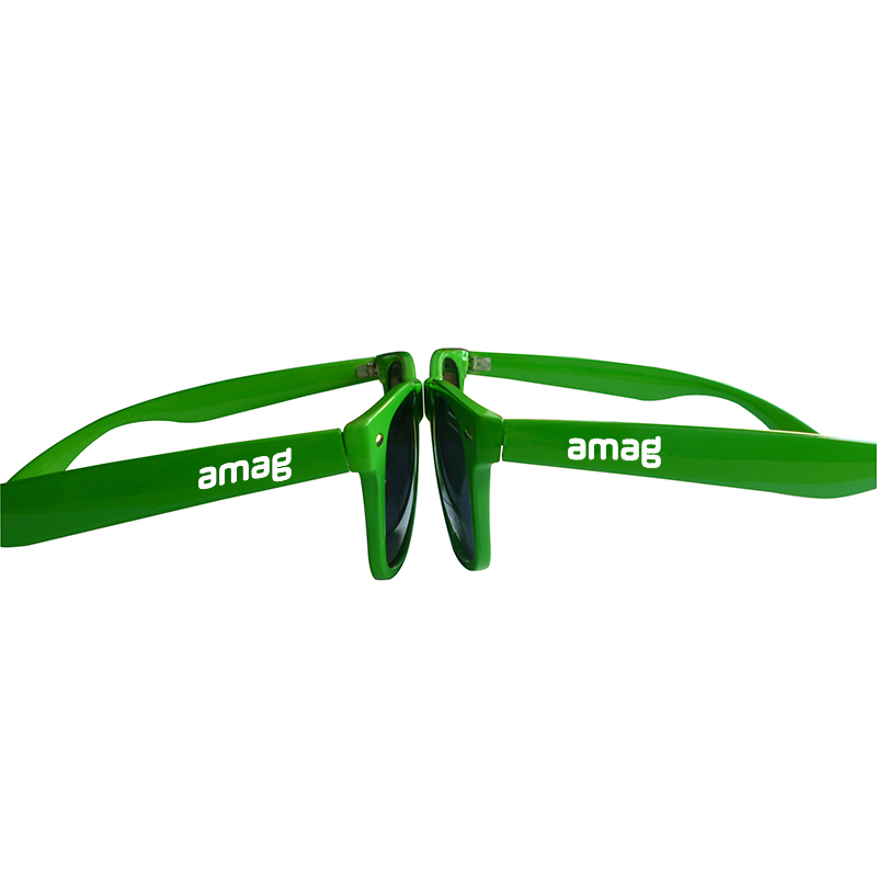 	Gafas de sol con logo