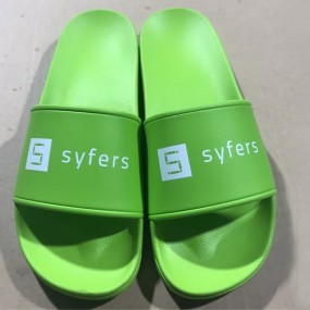 Chanclas Personalizadas con Logo – Sandalias de Piscina...